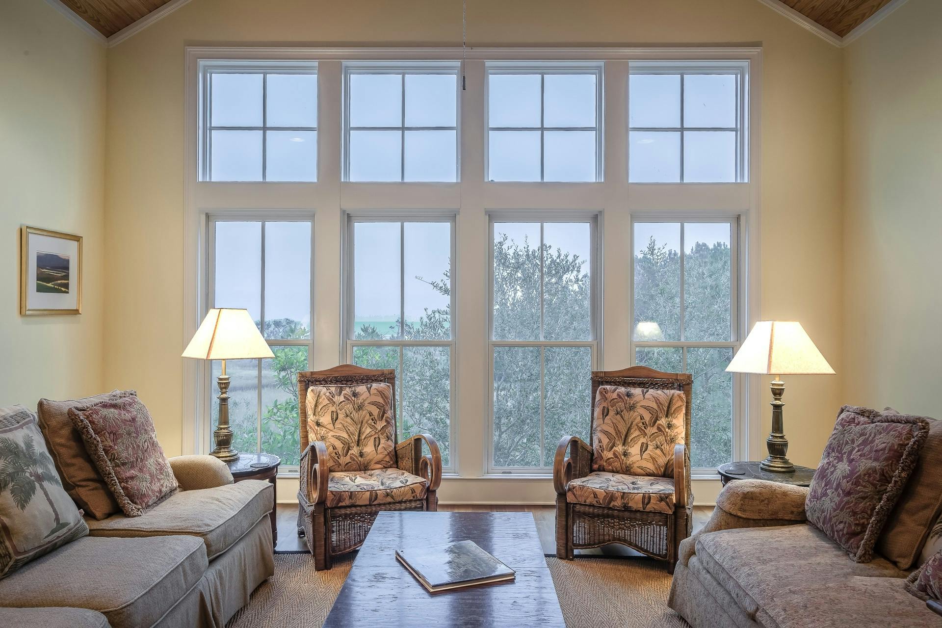 Top Window Styles to Enhance Your Home’s Curb Appeal